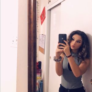 Meet your Posher, Brenda